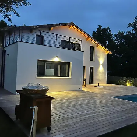 Emma Ли-э-Микс